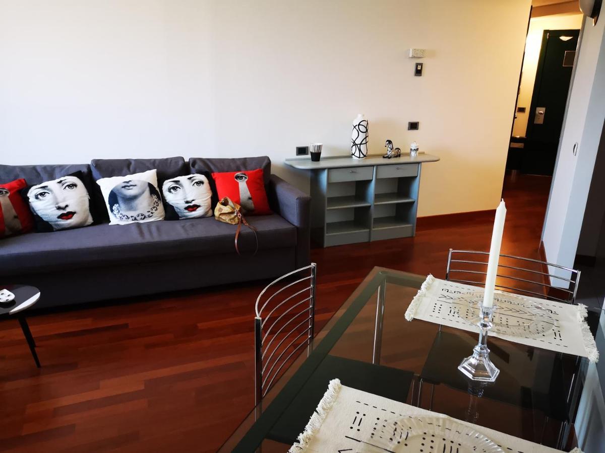 Suite Lambruschini Central With Top City View - Free Covered Parking Genoa Exterior photo